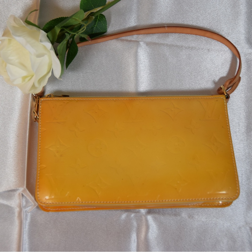 💯 Authentic LV Yellow Lexington Pochette